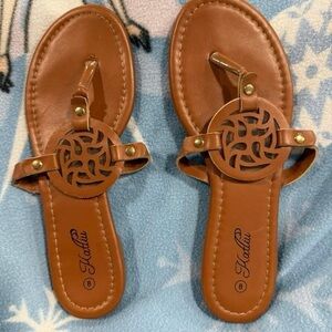 Women's Brown Leatherette Cutout Thong Sandals - Brown size 8